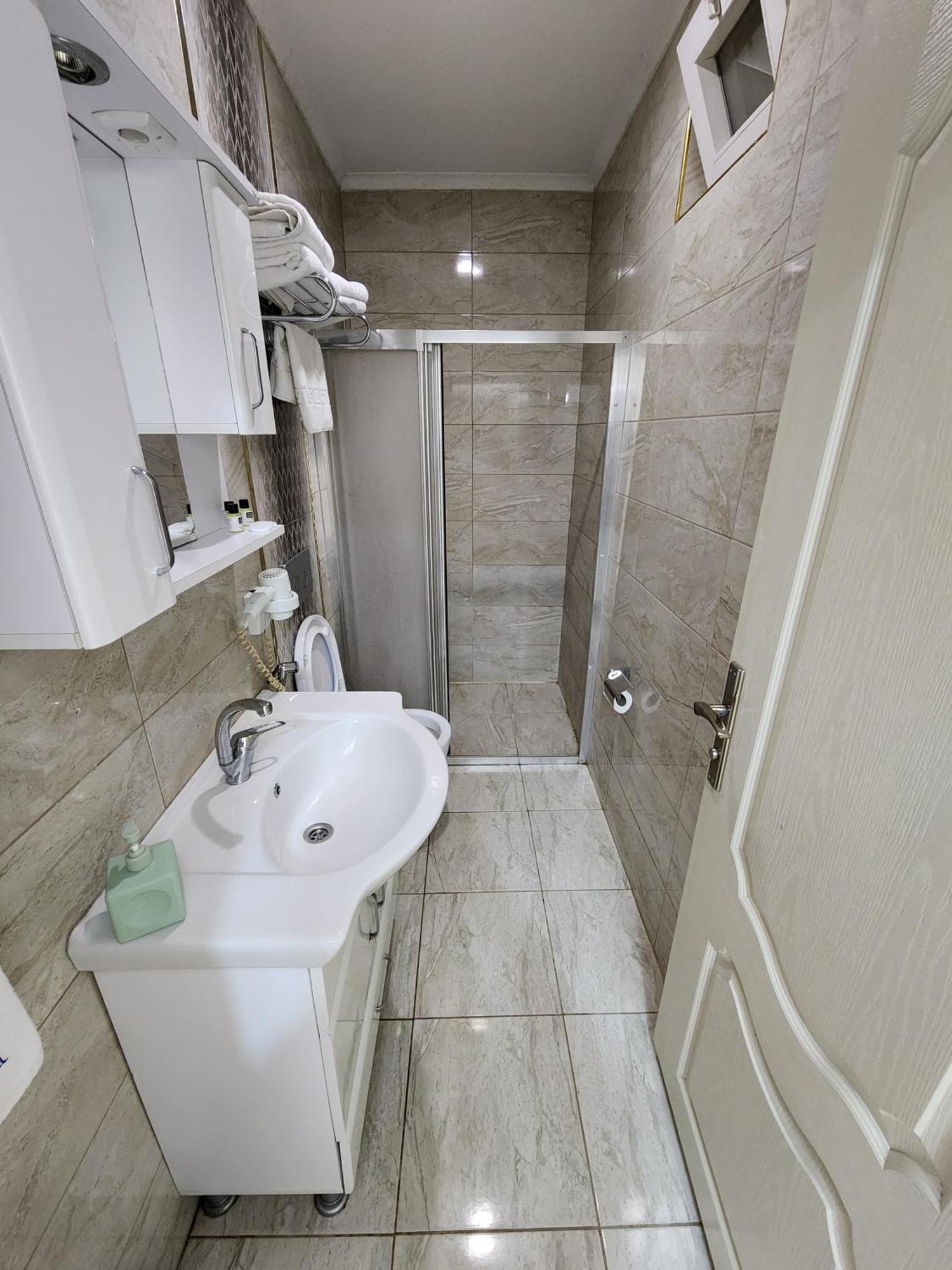 Esa Apart Hotel Trabzon Bagian luar foto