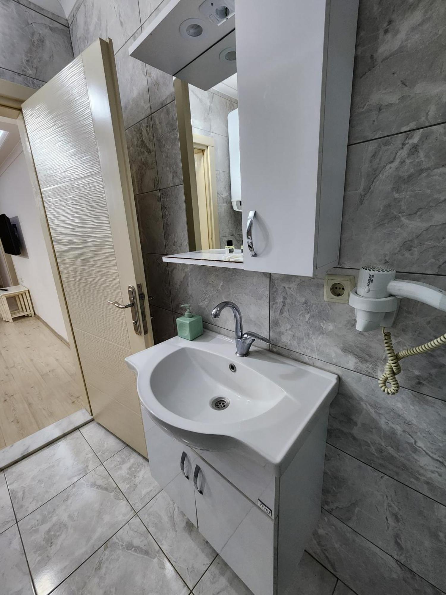 Esa Apart Hotel Trabzon Ruang foto